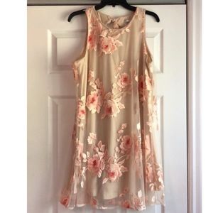 beige by eci dress Beige By Eci Dresses | Beige By Eci Black And White Printed Design | Color: Black/White | Size: 12